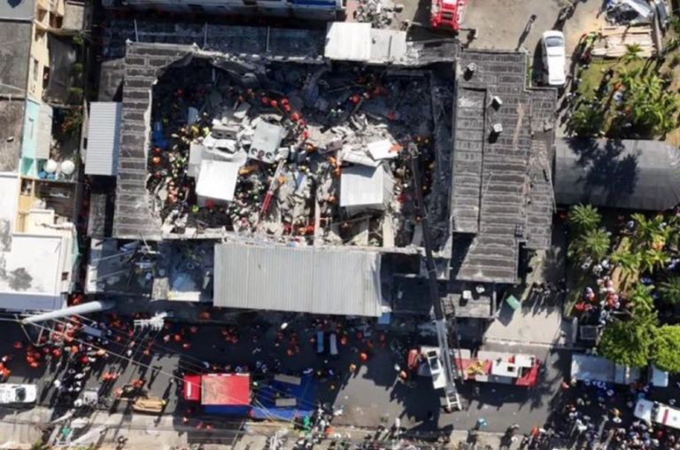 Sigue aumentando la cifra de personas muertas, tras colapso de techo de discoteca