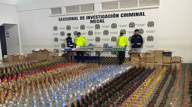 Incautan botellas de alcohol adulterado en Cali
