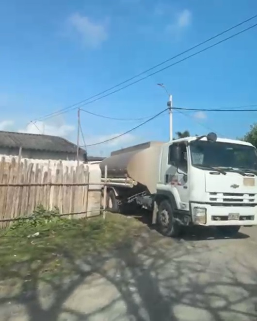 En Moñitos solo hay agua para el alcalde