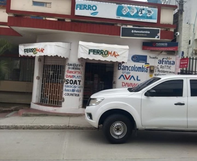 Las intimidó con un cuchillo y se llevó el dinero