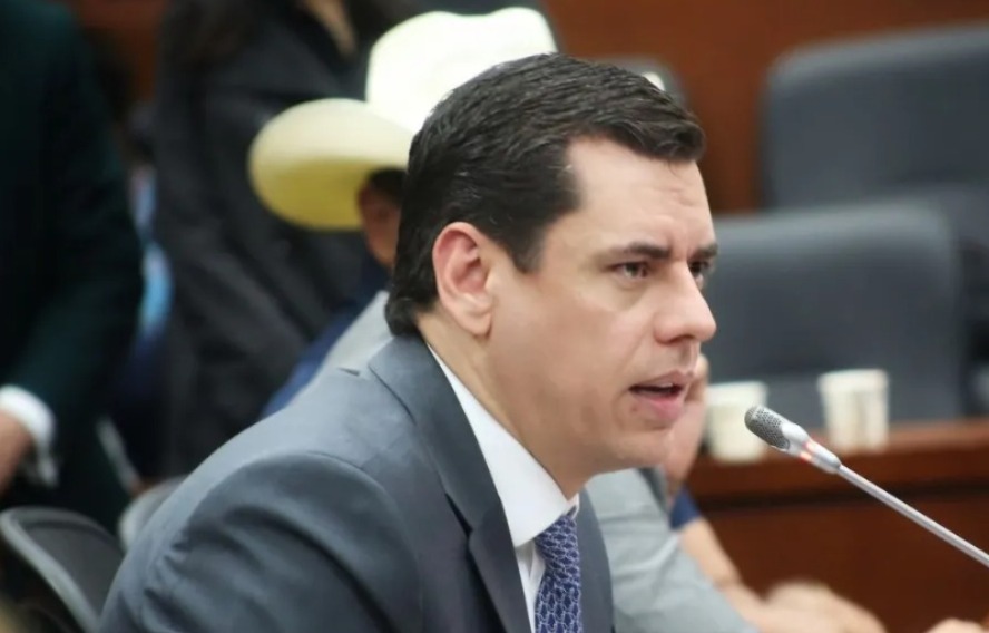 El Senador Julio Elías alerta por inundaciones en La Mojana