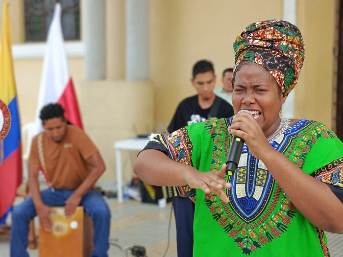 Ada canta realidades que desahogan el alma
