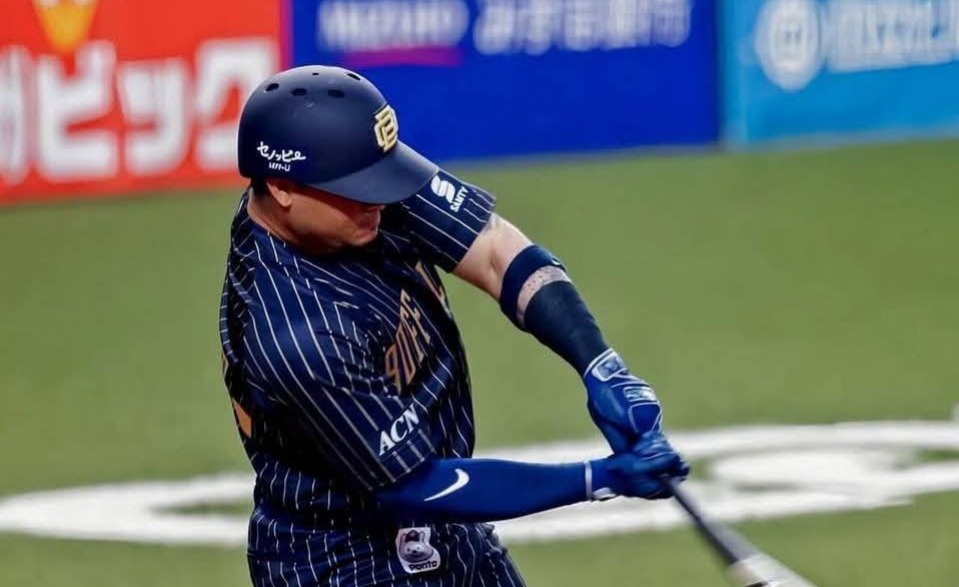 Jordan Díaz con la madera encendida en Japón