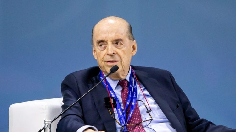 Presidente, lo tienen secuestrado: Leyva