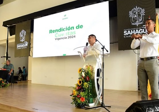 Alcalde de Sahagún hizo rendición de cuentas