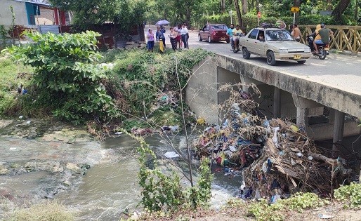 Limpieza de arroyo en el sur de Sincelejo sigue sin solución