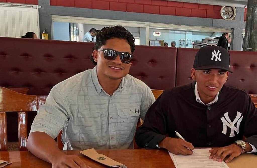 Cordobés firmó con los Yankees de Nueva York