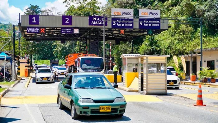 MinTransporte exige correcciones inmediatas a Flypass en cobro de peajes digitales