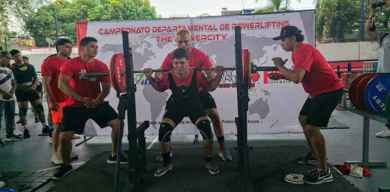 Campeones en levantamiento de potencia