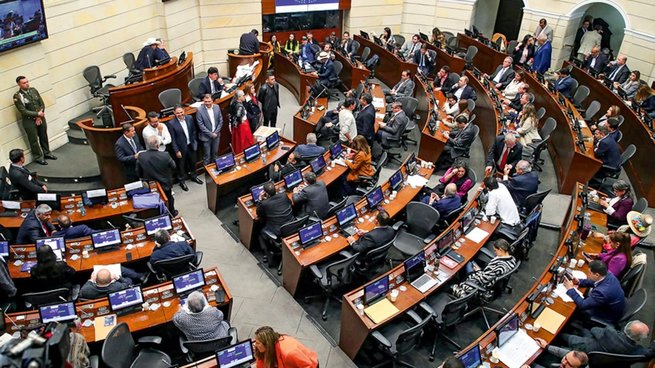 Se 'embolató' la ley de transfuguismo