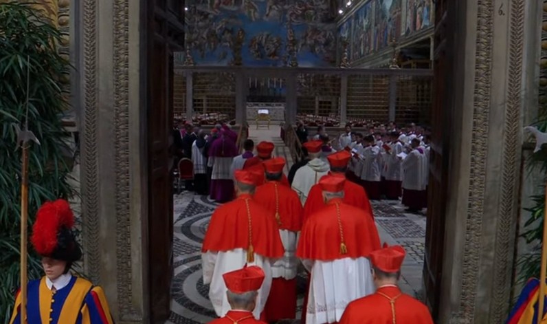 Los Cardenales ya están en la Capilla Sixtina