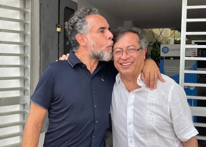 No le salió la  jugadita a Petro