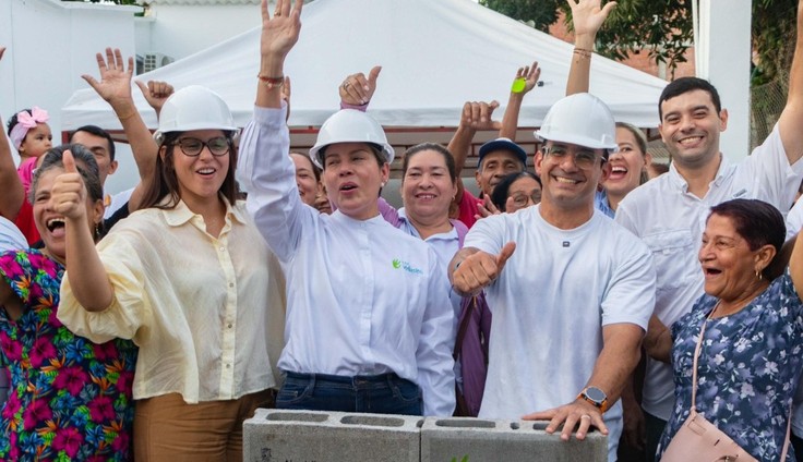 La primera piedra para el mejoramiento del Centro de Salud Mogambo, Montería