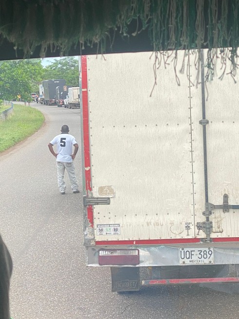 Continúan los bloqueos en la vía Montería- Tierralta