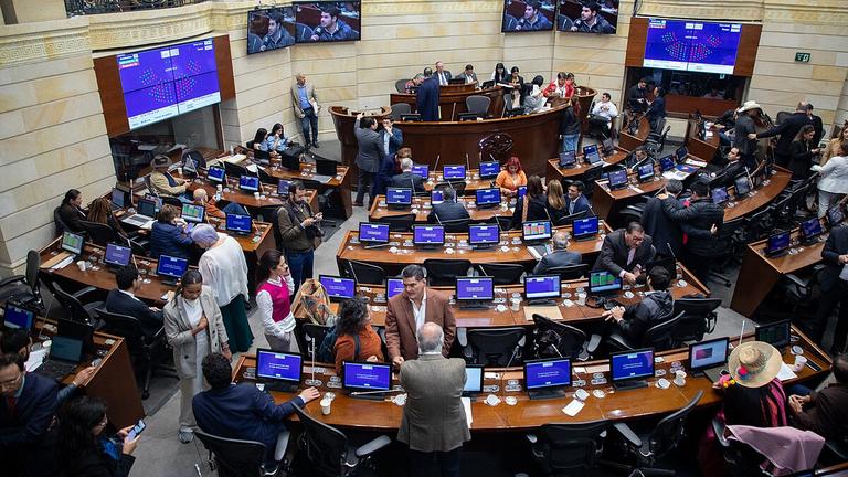 Revelan los votos de los senadores que votaron por la consulta
