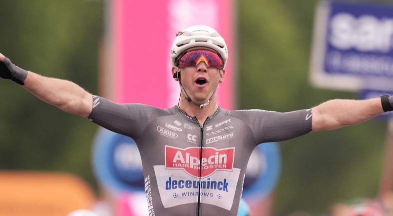 Kaden Groves ganó la sexta etapa del Giro de Italia