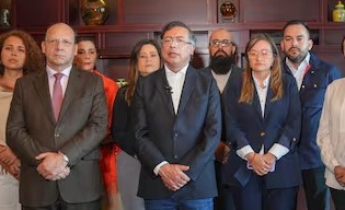 Petro presentará la consulta popular nuevamente ante el Senado