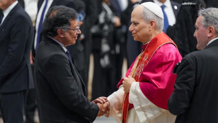 Presidente Petro se reúne con el papa León XIV