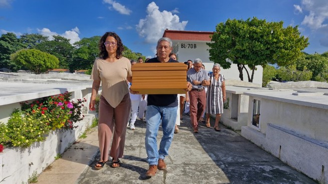 Por fin Álvaro descansa en su tierra