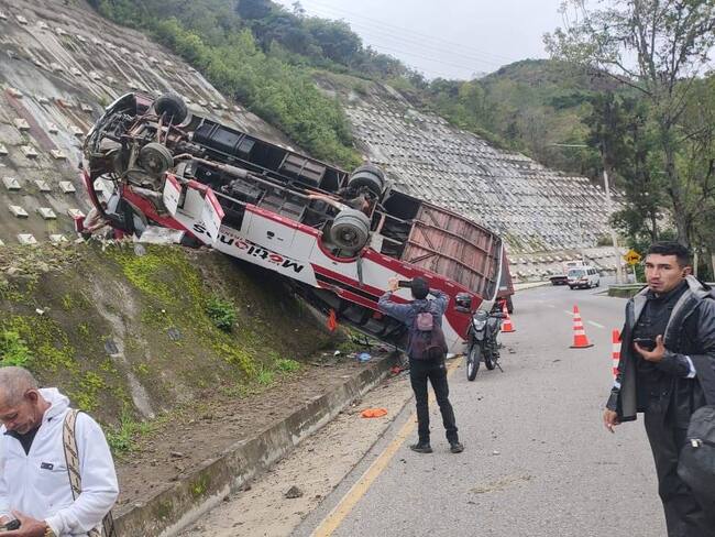Un muerto y 17 heridos dejó accidente de tránsito en Norte de Santander
