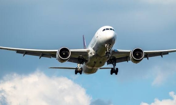 La Aeronáutica Civil confirma suspensión de vuelos con Venezuela
