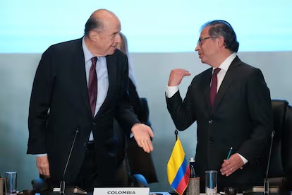 Tras publicar cartas contra Petro, Álvaro Leyva denunció amenazas