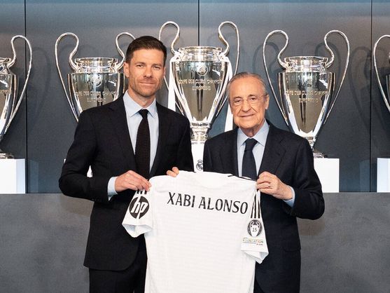 Xabi Alonso firmó su contrato con el Real Madrid hasta 2028
