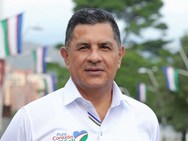 Oficialmente embajador de Colombia en Palestina