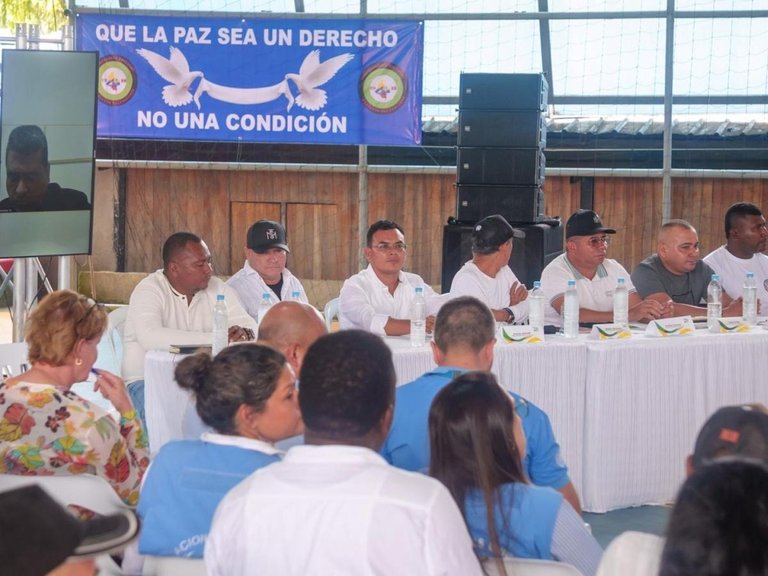 Gobierno evaluará acuerdo con disidencias de las Farc