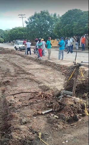 Por más de cuatro horas paralizaron obras en Granada