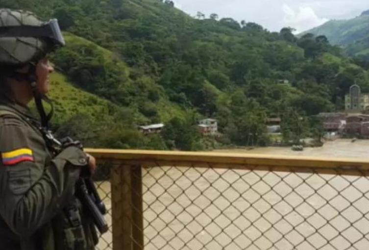Cinco militares heridos tras ataque del Eln en Valdivia 