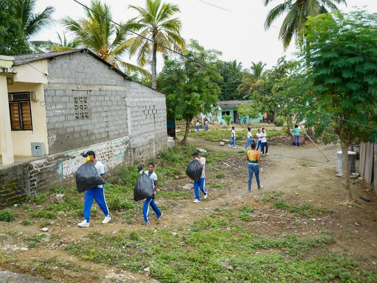 Realizan jornada de limpieza de ecosistema en San Antero