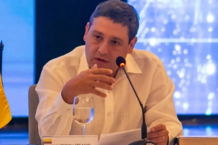 Mauricio Lizcano suspendió temporalmente su campaña