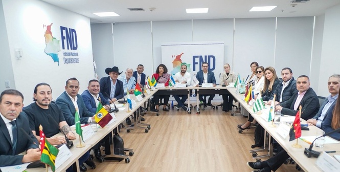 Gobernadores convocan a la unidad