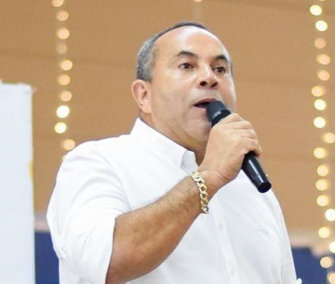 Gutiérrez arremete y se salta al ruedo de 2027