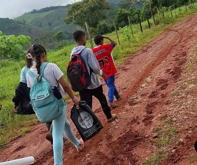 En Uré solo actúan a los empujones