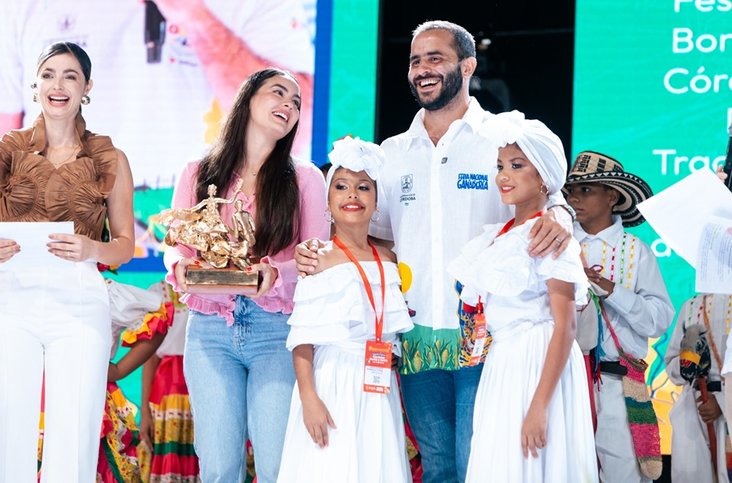 Con el Bonche de Oro Córdoba danza y canta sus tradiciones 