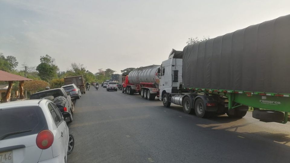 Bloqueada la vía que conduce de Sincelejo a Cartagena