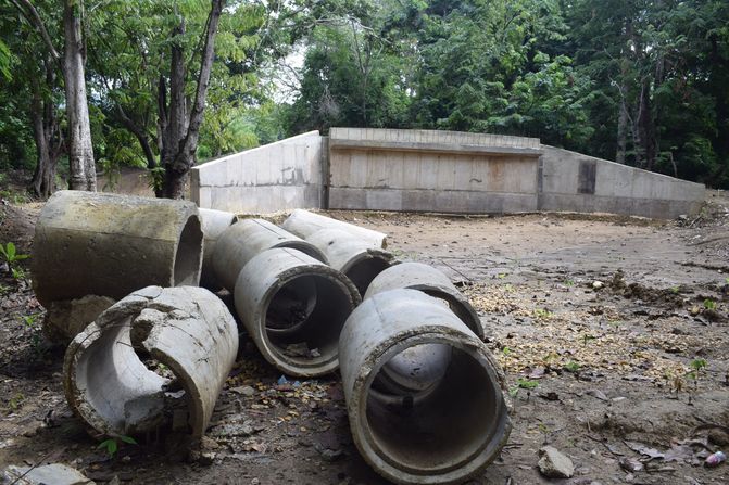 En Colosó un puente quedó en el 'aire': obra está paralizada