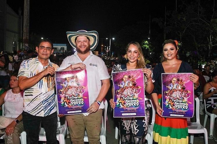 San Pelayo vibró al son de porro y danzas