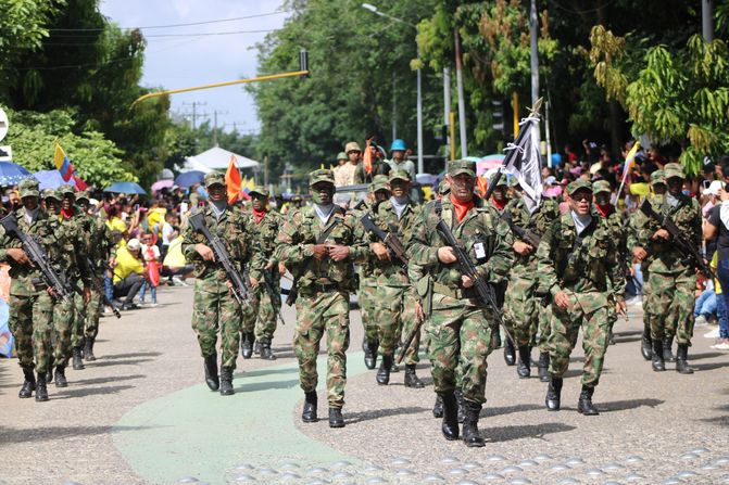 Montería vivió el desfile militar del 20 de julio