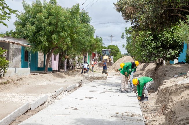 Pavimentación en Flor del Monte avanza en un 25%