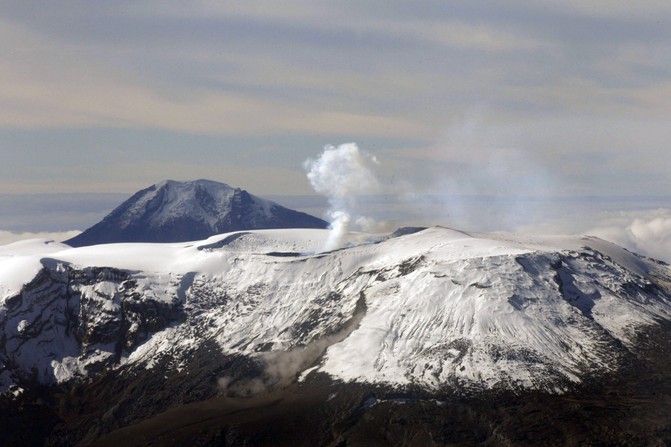 Declaran calamidad pública por eventual erupción del Volcán Nevado del Ruiz