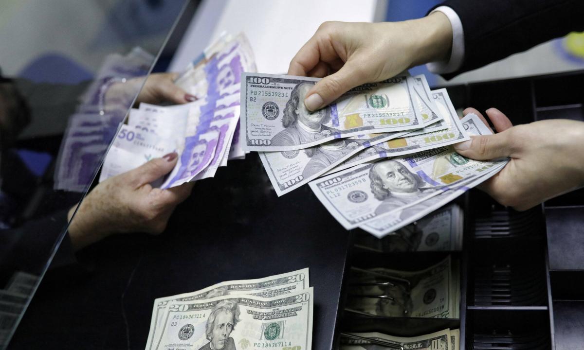 El dólar rompió la barrera de los $4.600