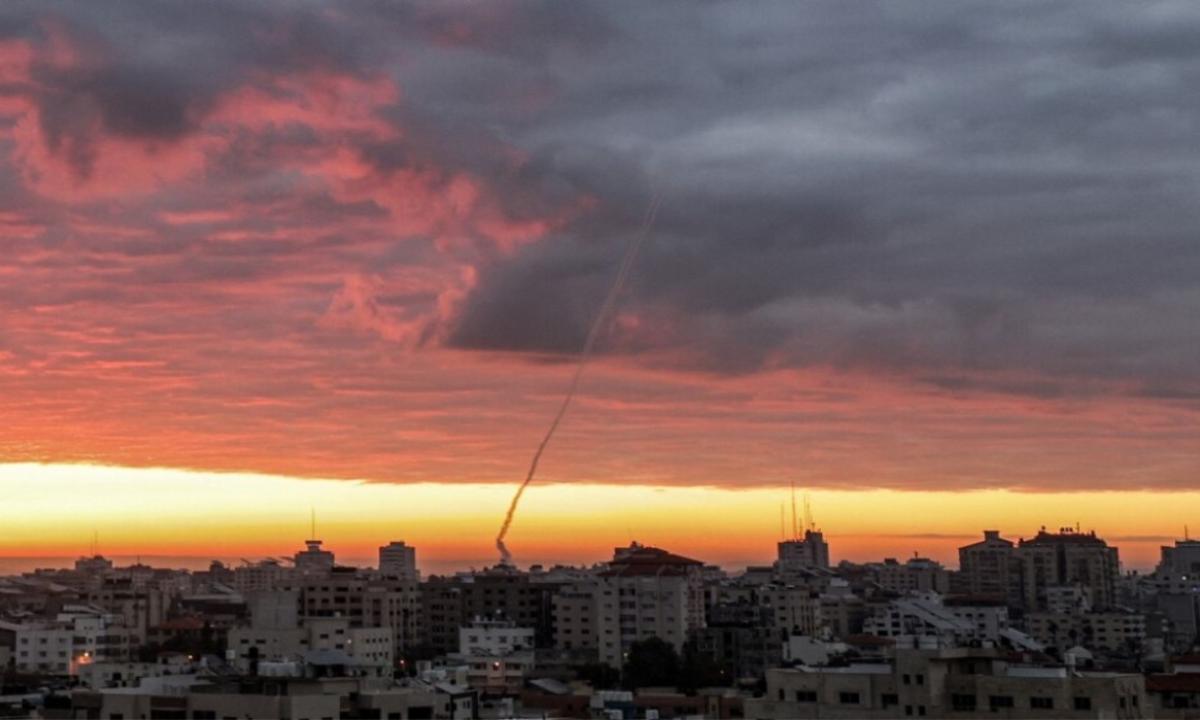 Lanzan cohete a territorio israelí