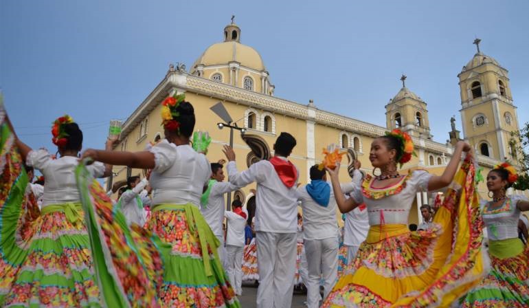 Sin pólvora sí hay fiesta