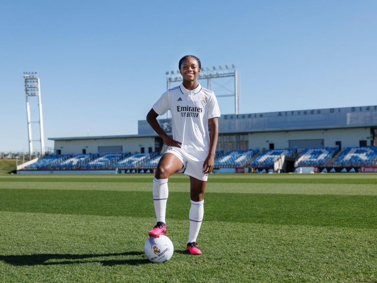 Linda Caicedo, candidata al galardón Reina de América