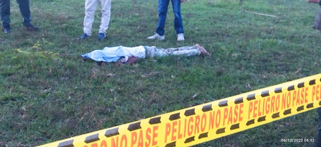 Lo encontraron con múltiples heridas en la cabeza