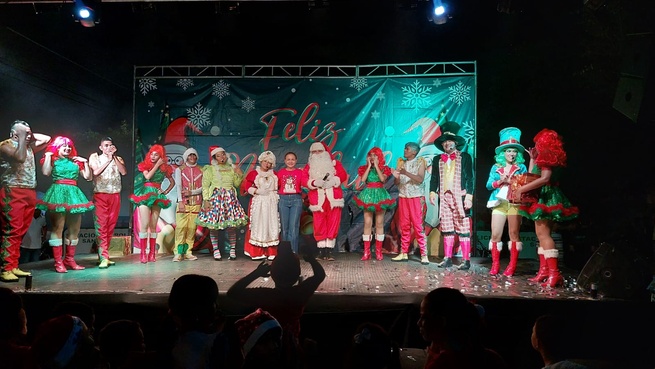 San Carlos disfrutó de un show navideño