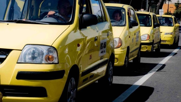 Por molivilización de taxistas, autoridades adelantarán mesa de atención y garantías de la protesta social